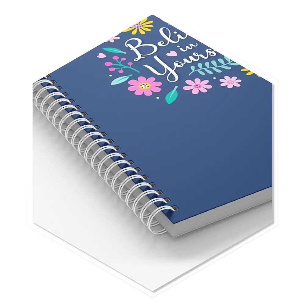 تغليف حلزون معدني ٍكلاسيكي (Spiral) للكتب والدفاتر والدفاتر المدرسية ودفاتر الملاحظات والأجندات والمذكرات متوفر بخيارات ورق وسماكات مختلفة بالإضافة إلى توفره لميع ومطفي. الصورة لغلاف 350 جرام